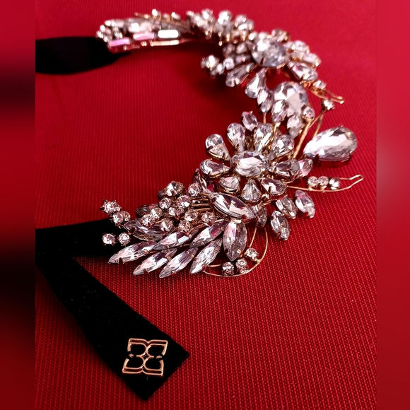 ❤️BCBGMAXAZRIA Statement Necklace - Picture 5 of 12